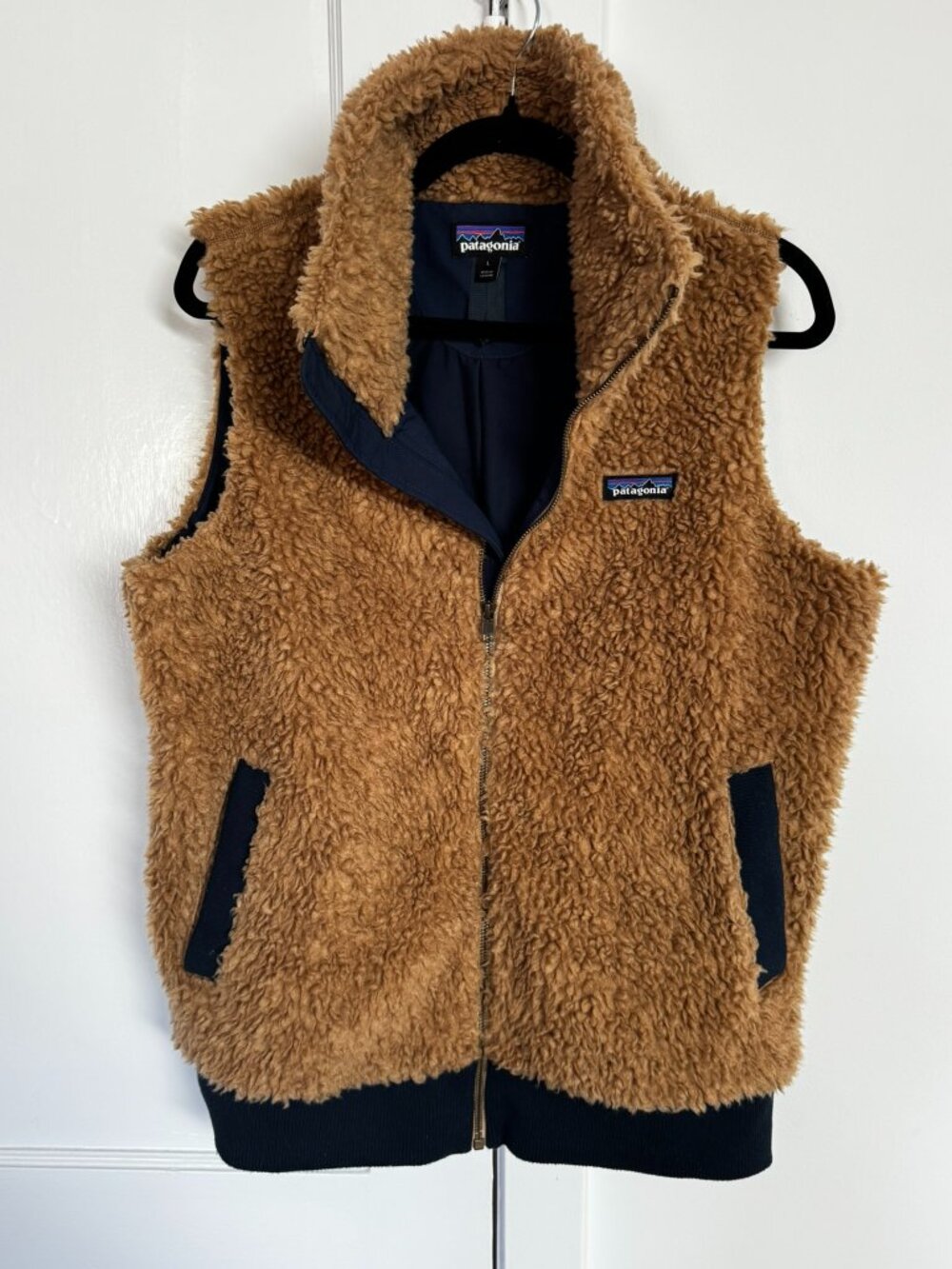 Patagonia Dusty Mesa Teddy Vest Size L Style 25120